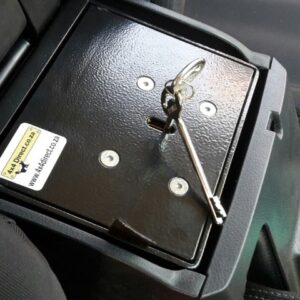 img-20161111-wa001. Hilux Revo Safe