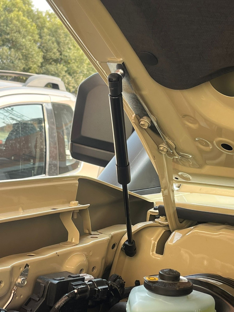 land-cruiser-2024-bonnet-struts(2). Land cruiser 76/79 bonnet struts