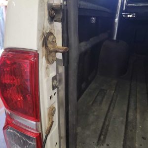 hilux-2005-2015-duststop. Toyota Hilux 2005 - 2015 dust kit