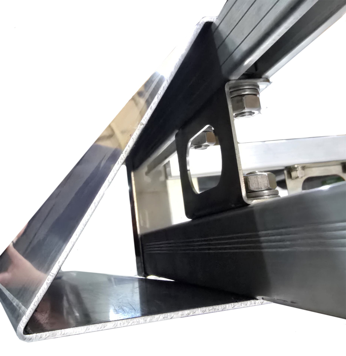 wind-deflector-3. roof rack nose