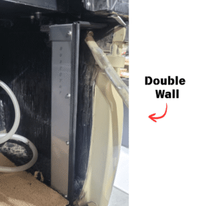 cruiser-double. Tailgate dust kit Land Cruiser bakkie